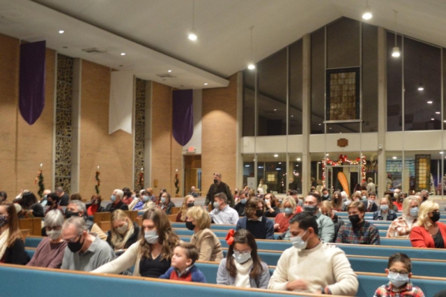 A picture of the congregation during Christmas Eve worship