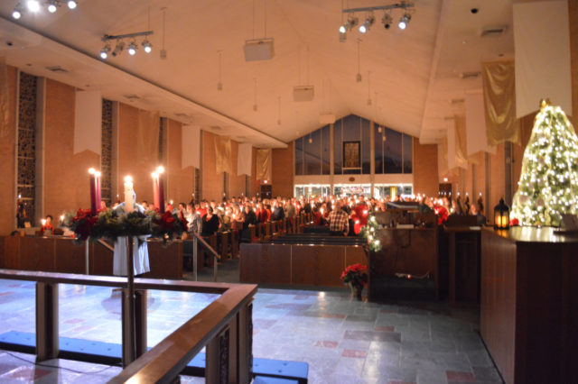 Candlelit Silent Night closes out the service