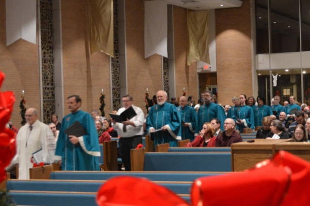 Choir members walking down the aisle of the Sanctuary at Waterford Central UMC in Waterford MI